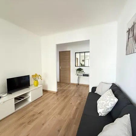 3bd Juan-les-pins Near And Centre *